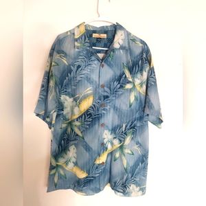 Tommy Bahamas Men's Medium Silk Hawaiian Button-up